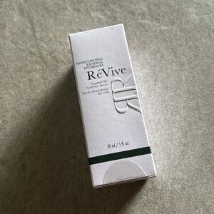MOISTURIZING RENEWAL HYDROGEL
Targeted 4D Hydration Serum 30 ml